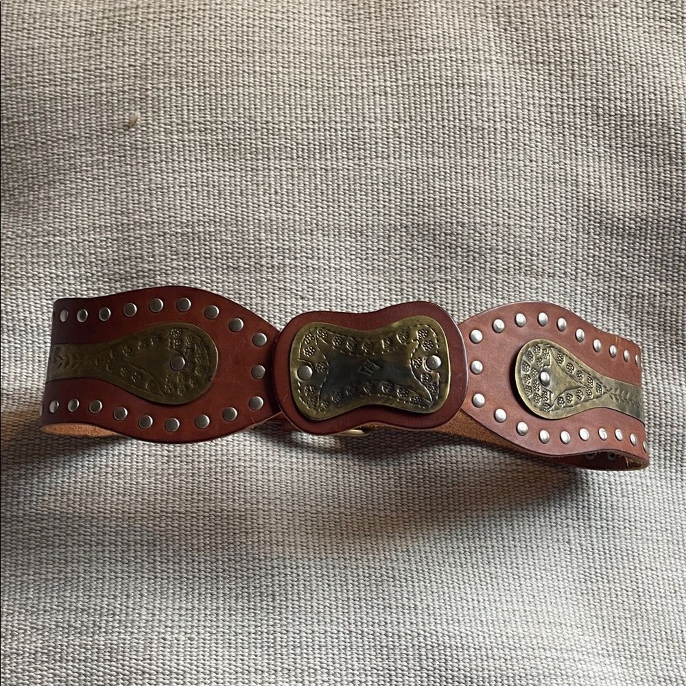 Ralph Lauren Brown Leather Belt with Silver Accents - Picture 2 of 10